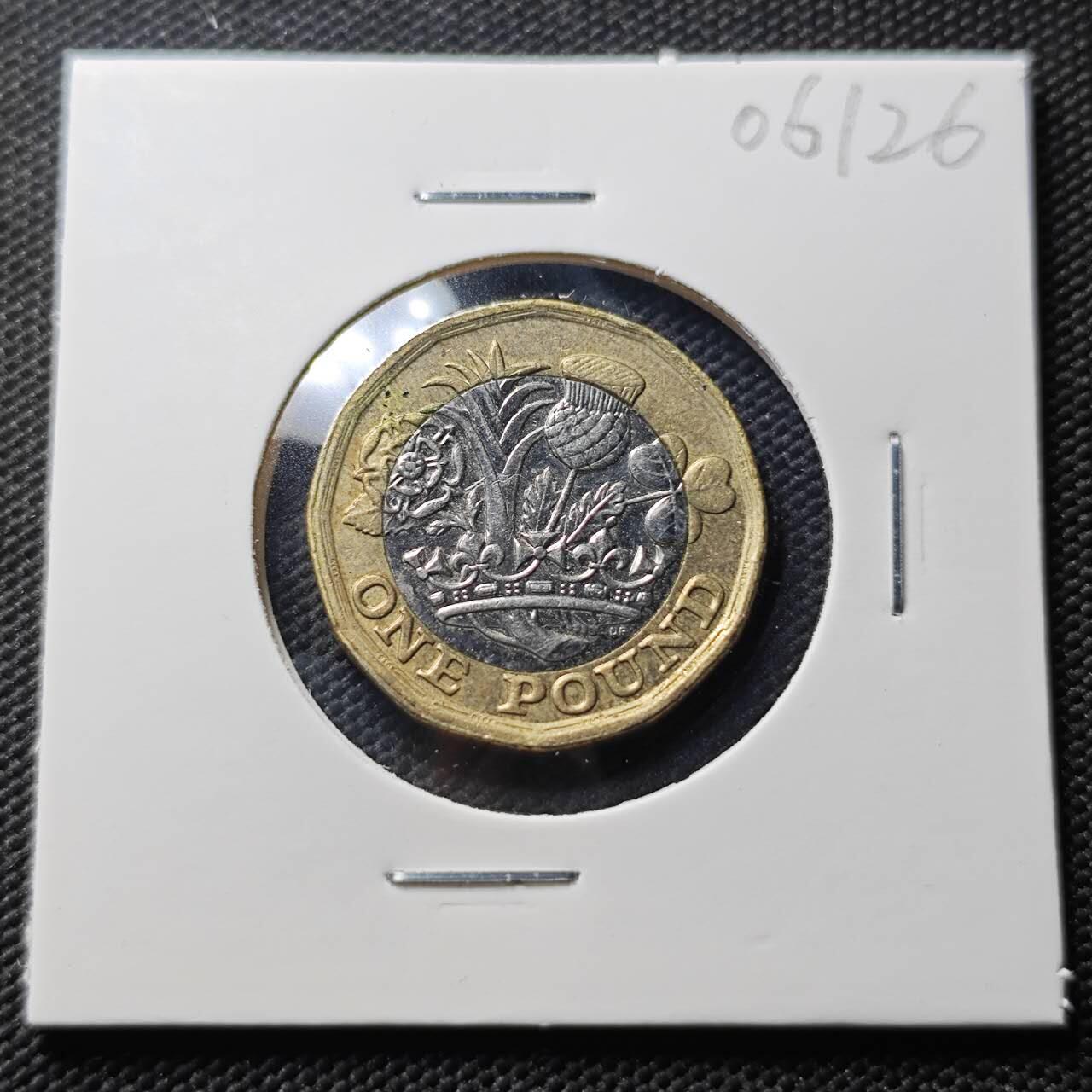 KK钱币收藏小铺  第406期 2月预留时间 周末发货  英国1镑双色币