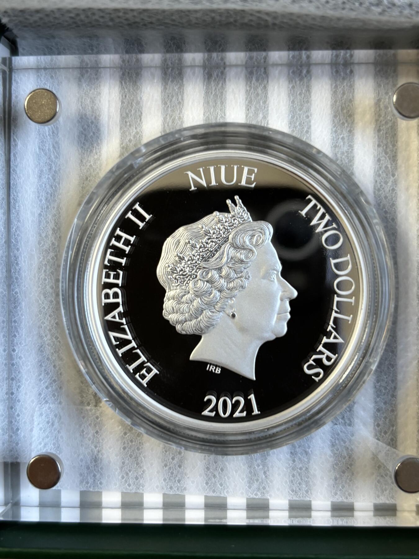 第195期拍卖 纽埃2021年迪士尼爱丽丝梦游仙境-白兔纪念彩银币，999银，发行2000枚