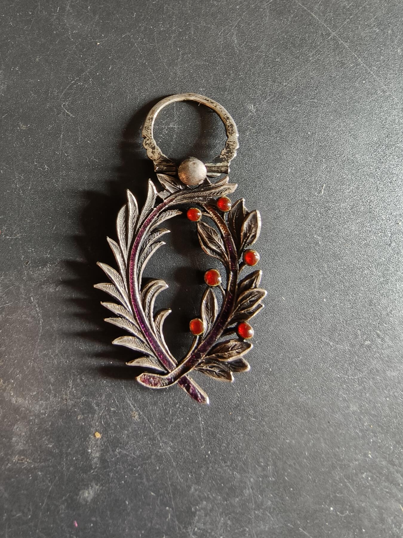 老王徽章第189期 法国骑士级棕榈叶勋章    无绶带   珠宝商版本   银质珐琅