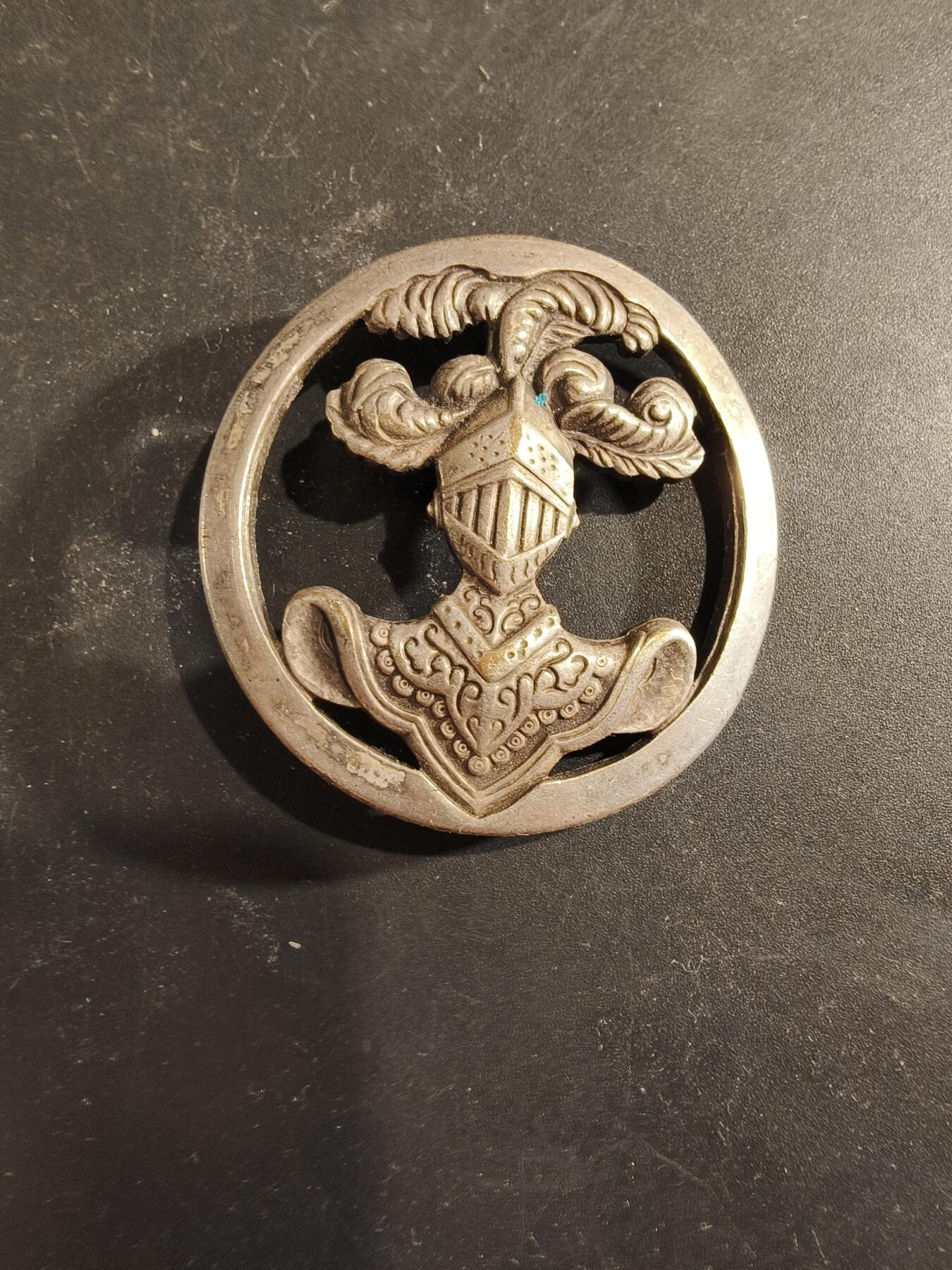 老王徽章第189期 法国装甲兵贝雷帽徽   银色