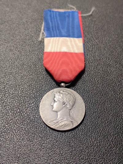 靖甫拍卖第七场 - 法国劳工奖章 银质带银标