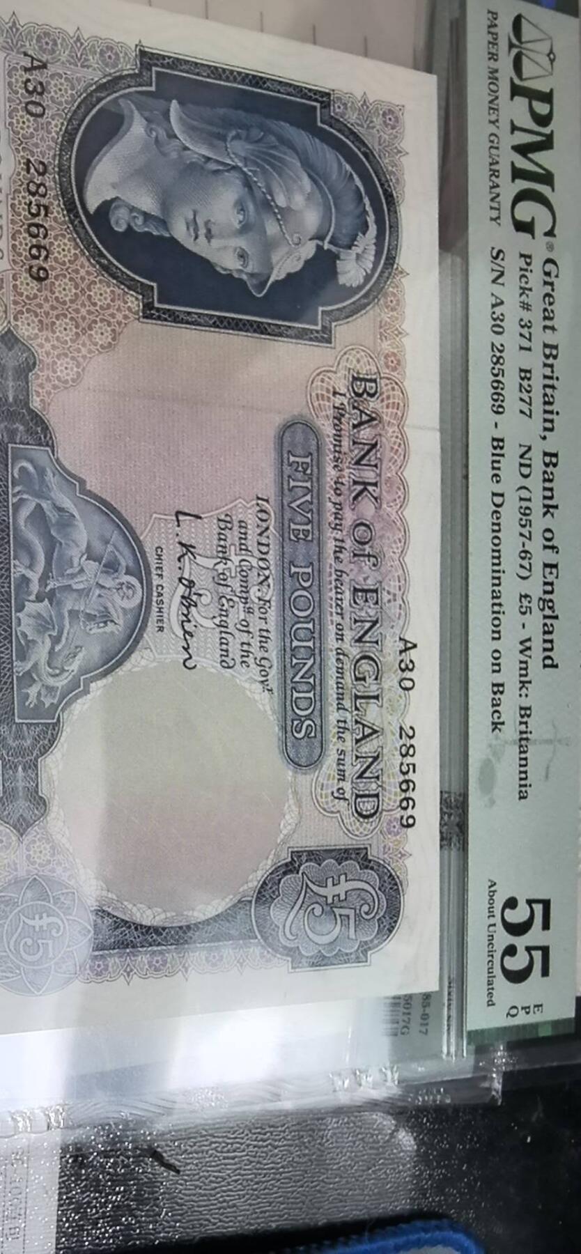 英国乔治屠龙A冠