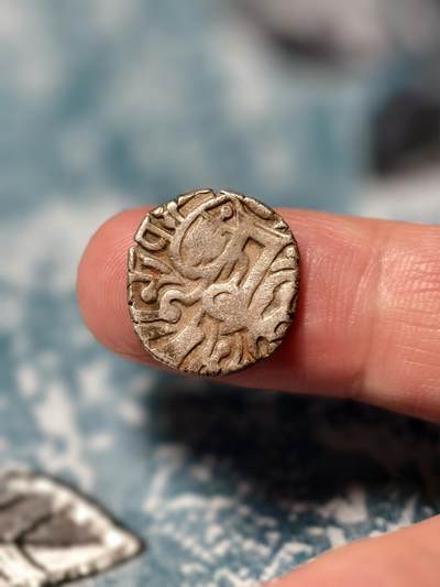 抚柳草堂-第十九期章牌钱币  奖章勋章限时免佣 满百包邮 放漏专场 - 公元1000–1200年 抽象化版萨曼塔提婆吉塔尔银币 重3.2g 沙希王朝灭亡后过渡时期的打制银币 比较少见