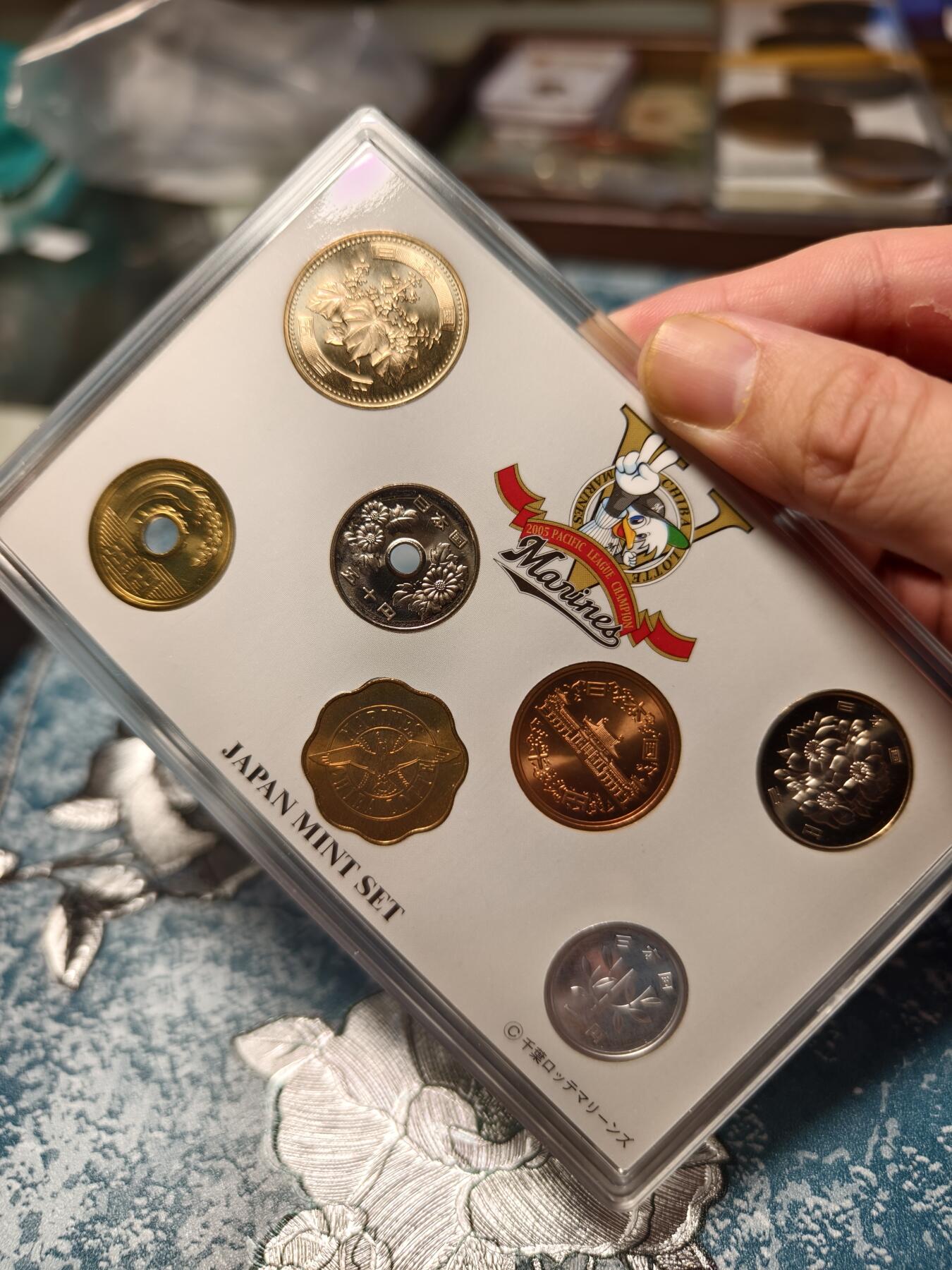 抚柳草堂-第十九期章牌钱币  奖章勋章限时免佣 满百包邮 放漏专场 2005千叶罗德海洋队（Chiba Lotte Marines）太平洋联盟优胜纪念货币套装