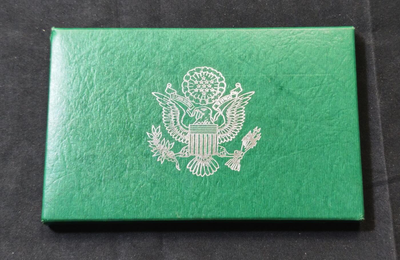 甄臻铺-世界币章拍卖（第56期），送拍享返佣金等优惠多多