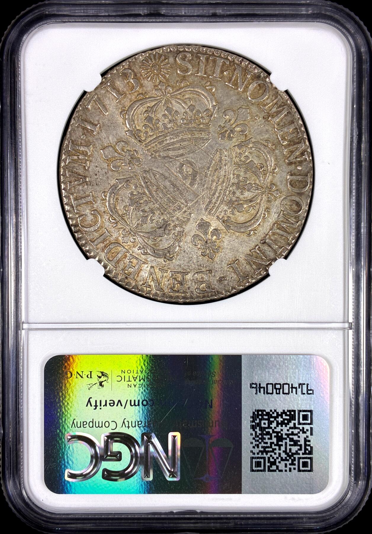 【雨安】【直播拍卖】【第0130期-评级币章】2026-03-28 周六 19:30 (金价981.33, 银价17.11) [评级法国] France 法国 1埃居 KM#0386 DAV-1324 (1709-1715) 路易十四 三皇冠 1713年  NGC-AU58 底板干净, 底光光感强 带几代欧洲老藏家标签