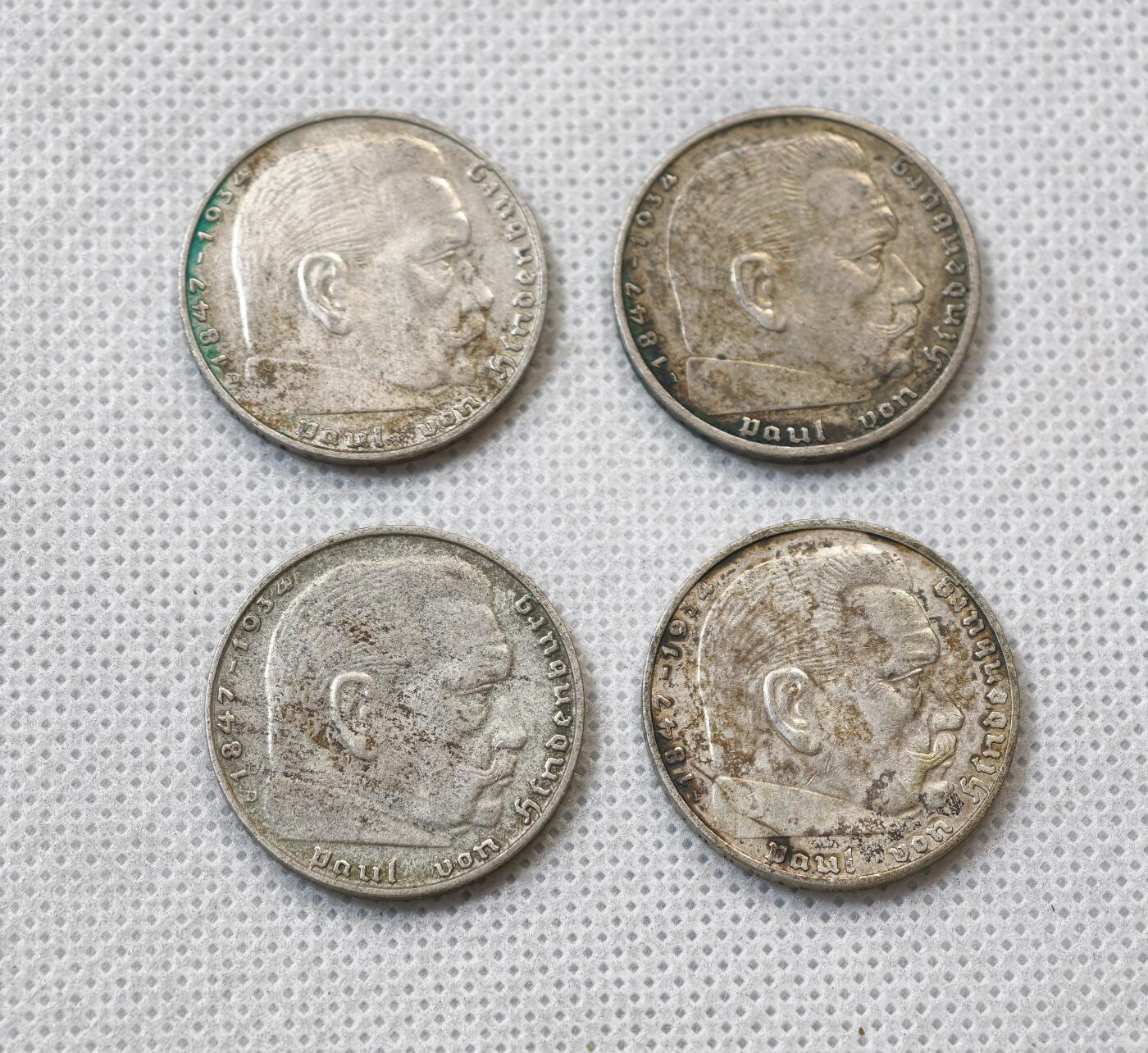 甄臻铺-世界币章拍卖（第56期），送拍享返佣金等优惠多多 德国 兴登堡 字符2马克4枚一组 原味好品