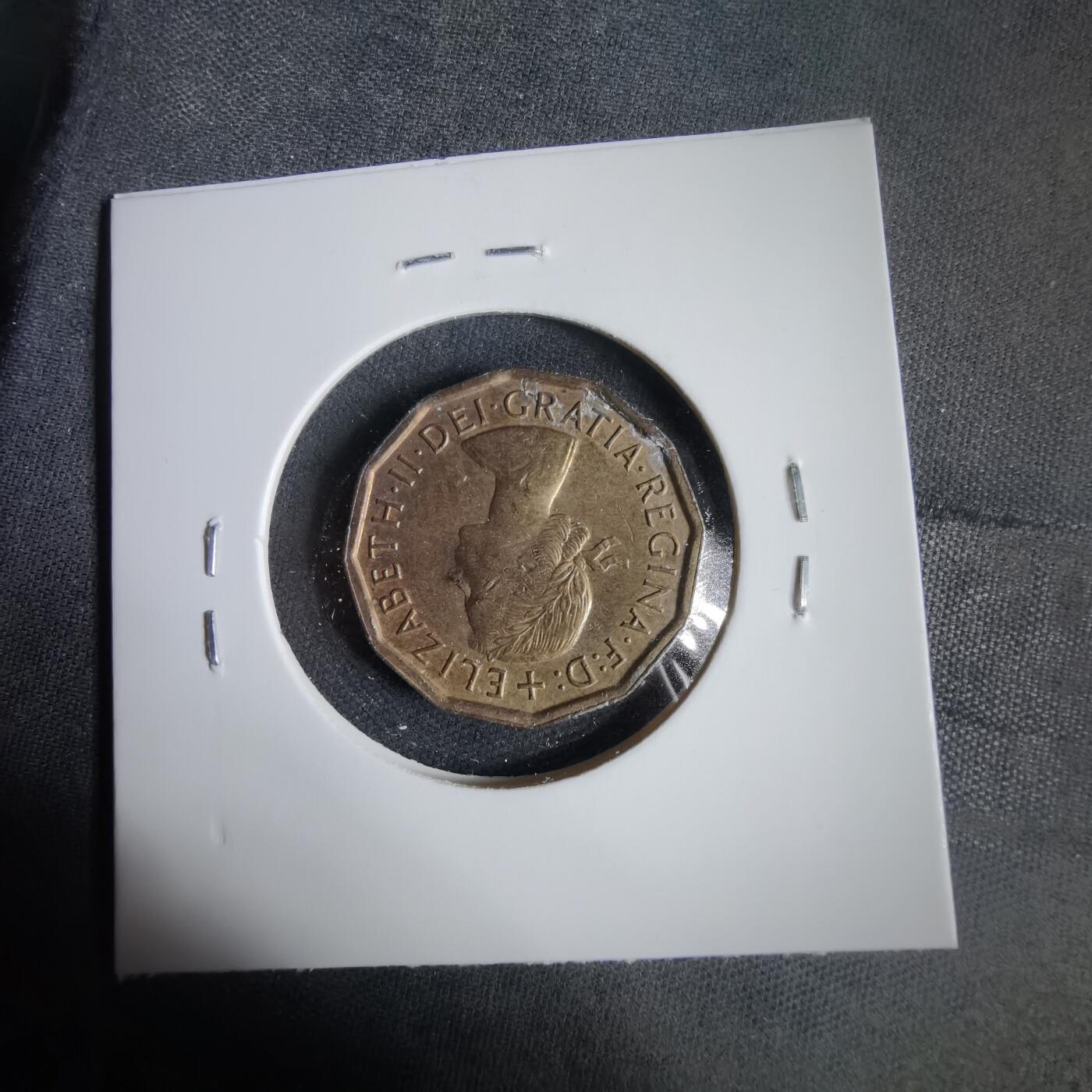 沼泽如烟--第1031场 英国1966年3便士