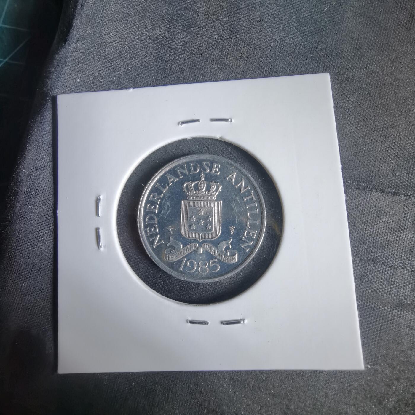 沼泽如烟--第1031场 荷属安的列斯1985年2.5分