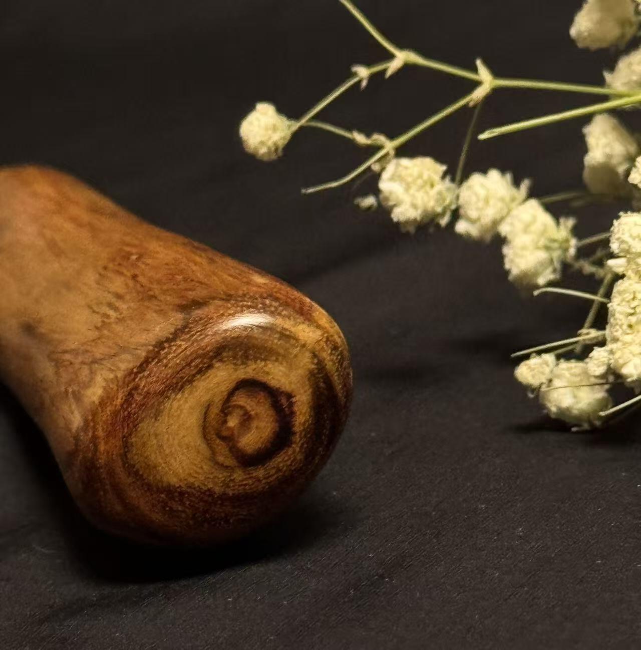 零元拍：NO.1海南黄花梨随形文玩把玩棍，尺寸约：50/2.5CM