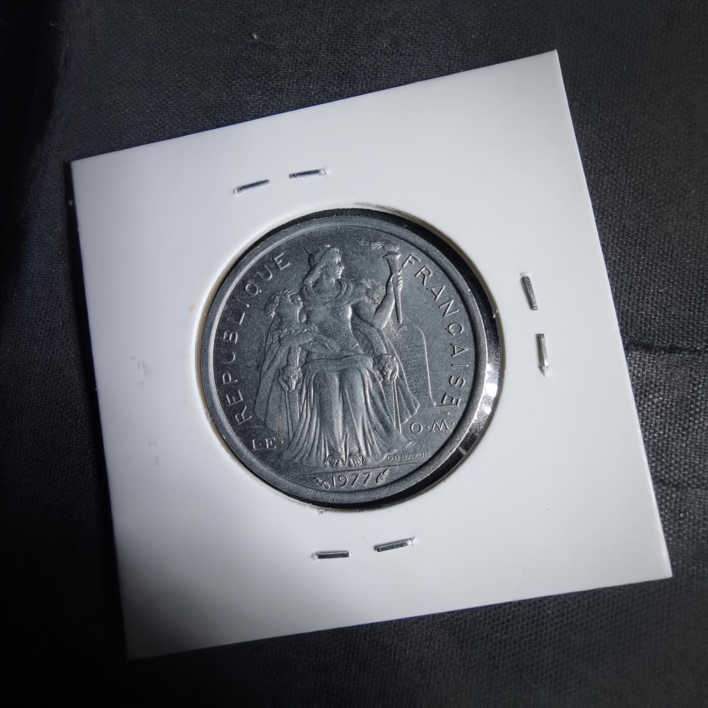 沼泽如烟--第1031场 法属新喀里多尼亚1977年2法郎