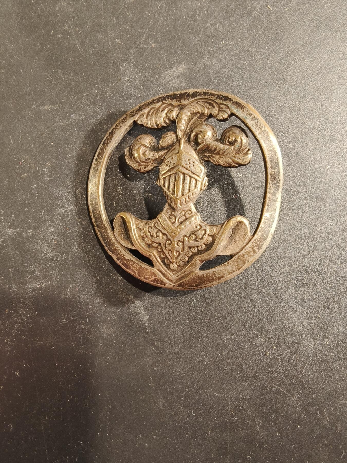 老王徽章第189期 法国装甲兵贝雷帽徽    银色