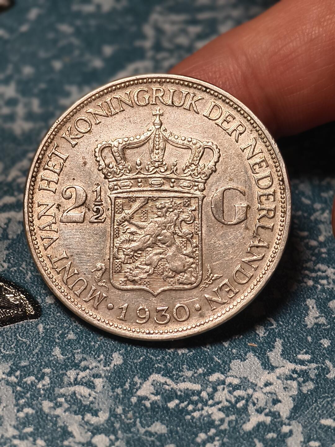 抚柳草堂-第十九期章牌钱币  奖章勋章限时免佣 满百包邮 放漏专场 1930荷兰王国2.5GULDEN银币 威廉敏娜女王 重25g 状态不错 压力十足