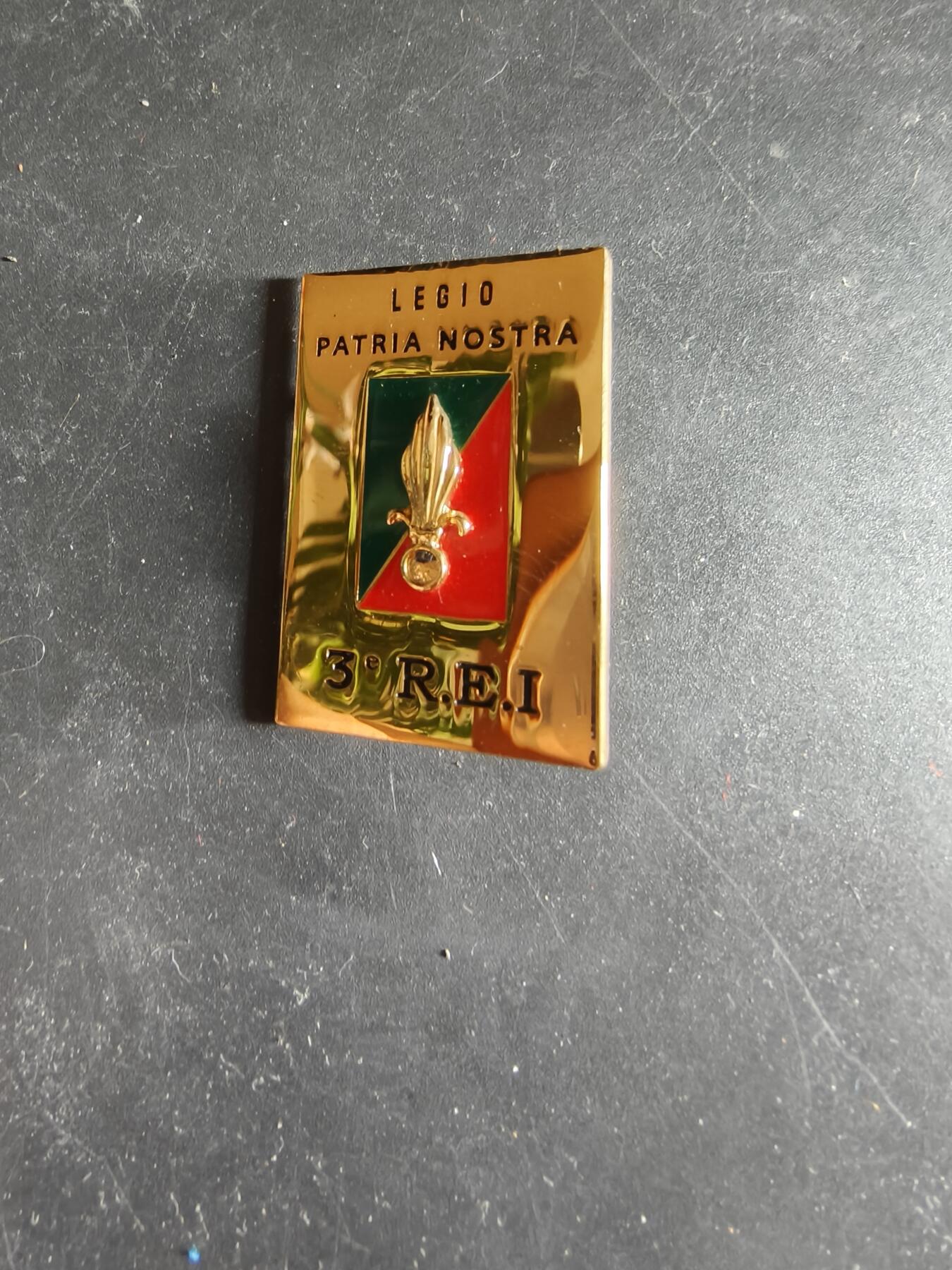 老王徽章第189期 法国外籍军团第3步兵团证章