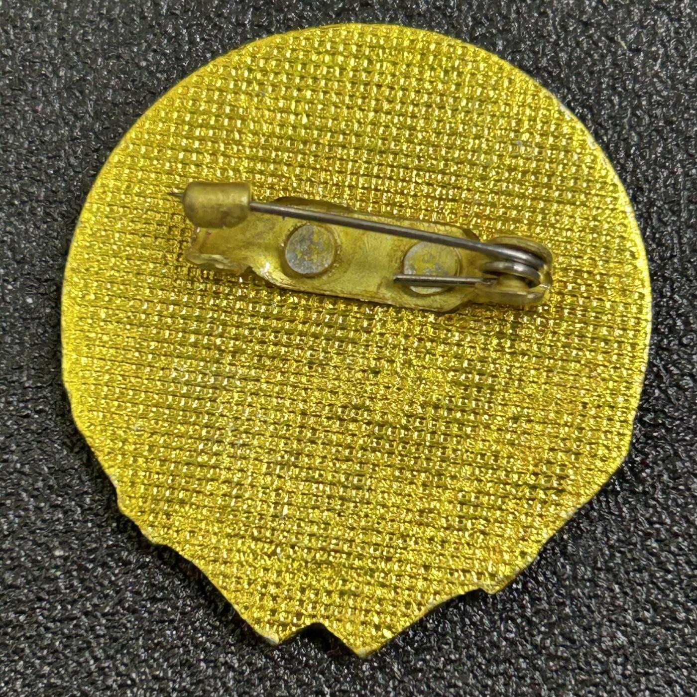 西秦中古拍卖第八十一期  老挝人民军为祖国服役证章