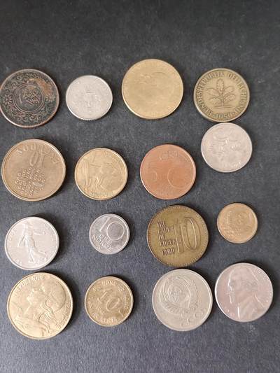 猩哥外币小铺➨【第225场】 - 硬币16个