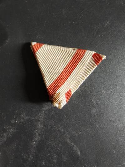 老王徽章第189期 - 匈牙利一战纪念章三角形挂