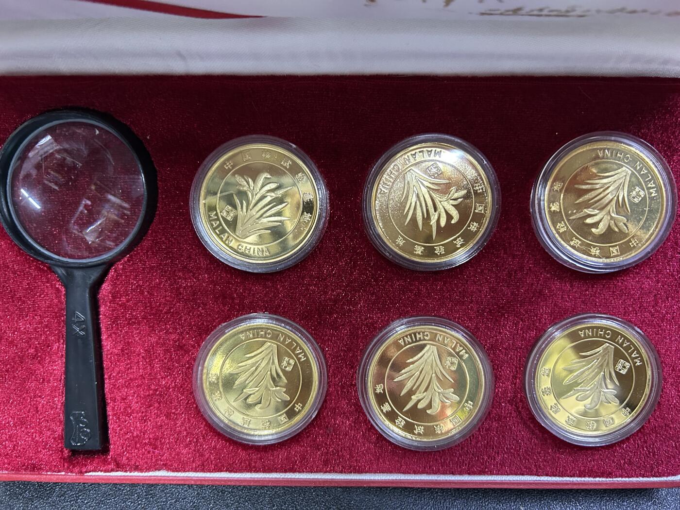 西秦中古拍卖第八十一期  核爆纪念章6枚一整套 带原盒