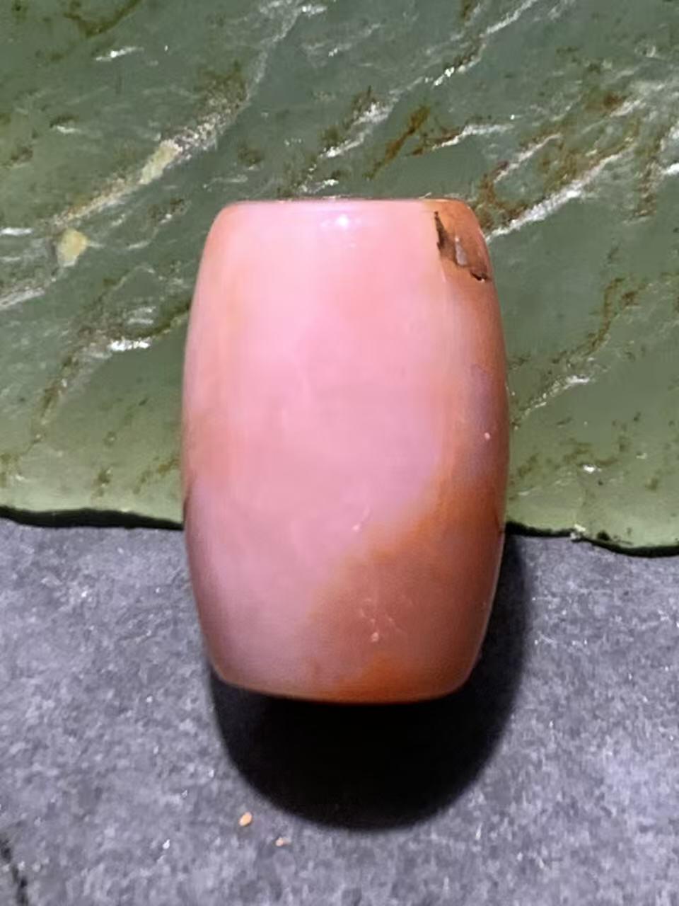 川料红白南红玛瑙通货桶珠一颗！