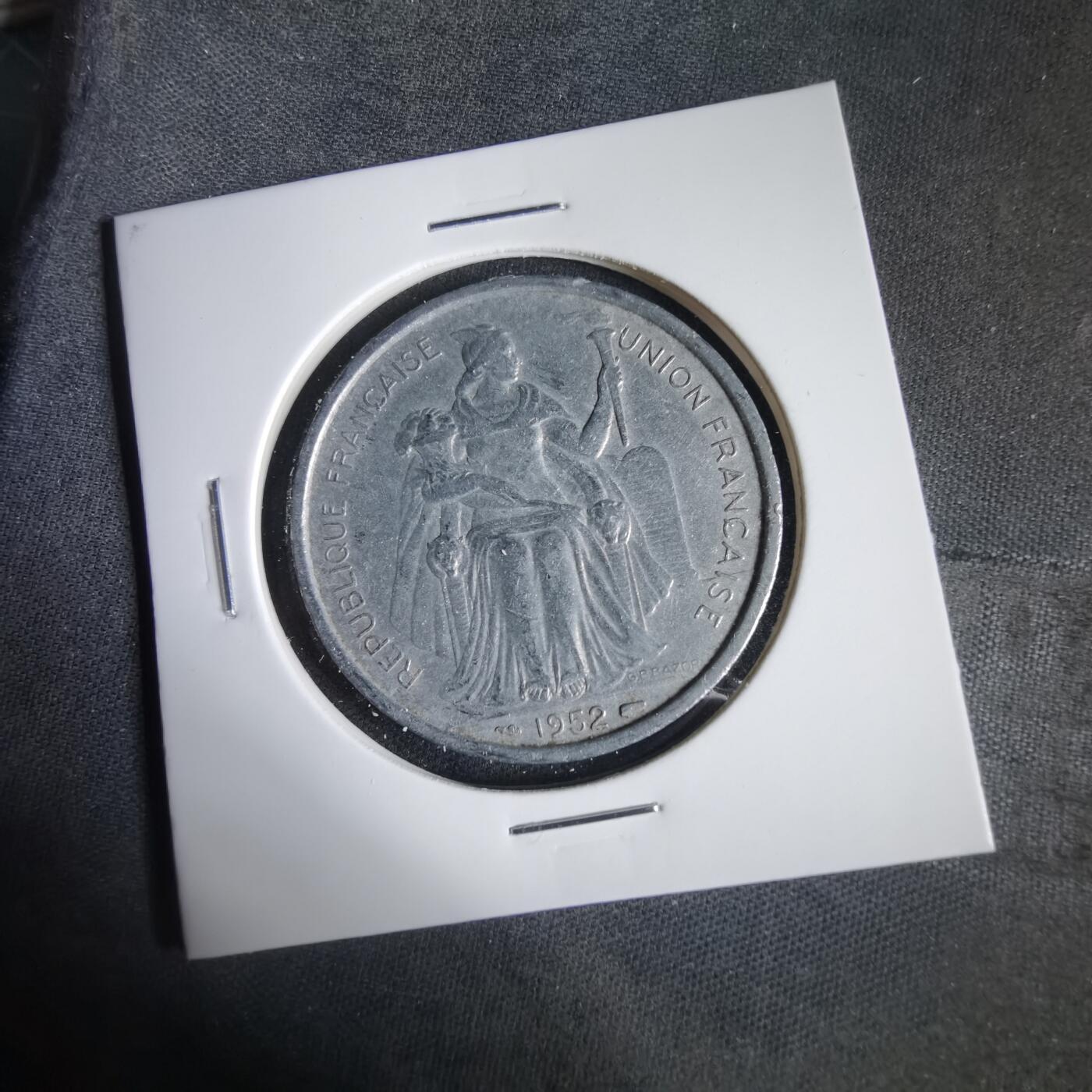 沼泽如烟--第1031场 法属大洋洲1952年5法郎