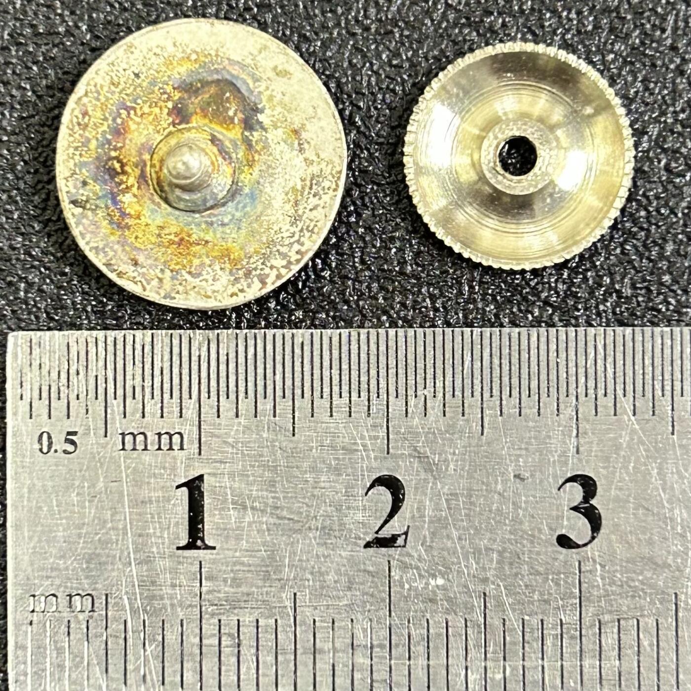 西秦中古拍卖第八十一期  日本昭和时代 镀银大学校徽