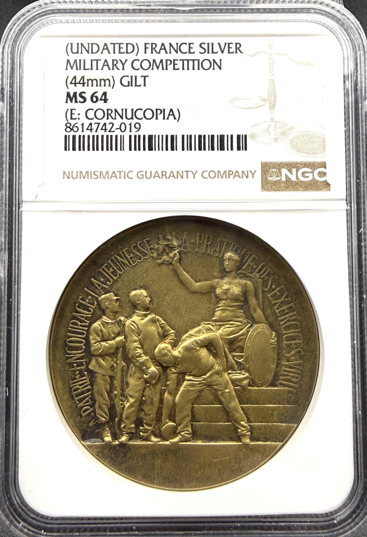 「木头集藏」“春启藏心”——章牌精品专场  A.Rivet～法国军事体育竞赛镀金银奖章，直径：44 mm，正面法语：为了祖国，鼓励青年践行男子气概的体育锻炼，背面刻画各类武器与体育器材，少见版本，品相很不错！