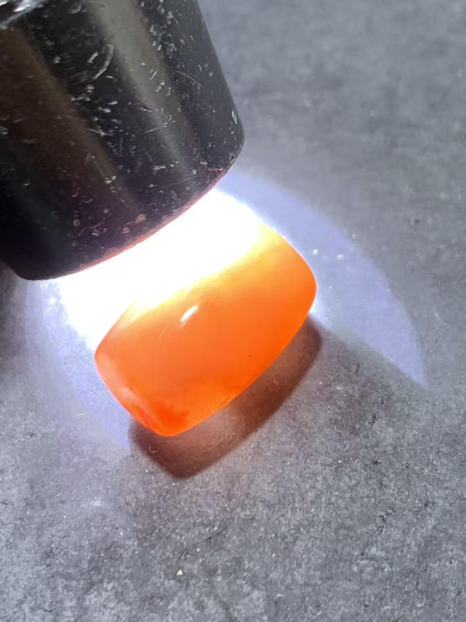 川料红白南红玛瑙通货桶珠一颗！