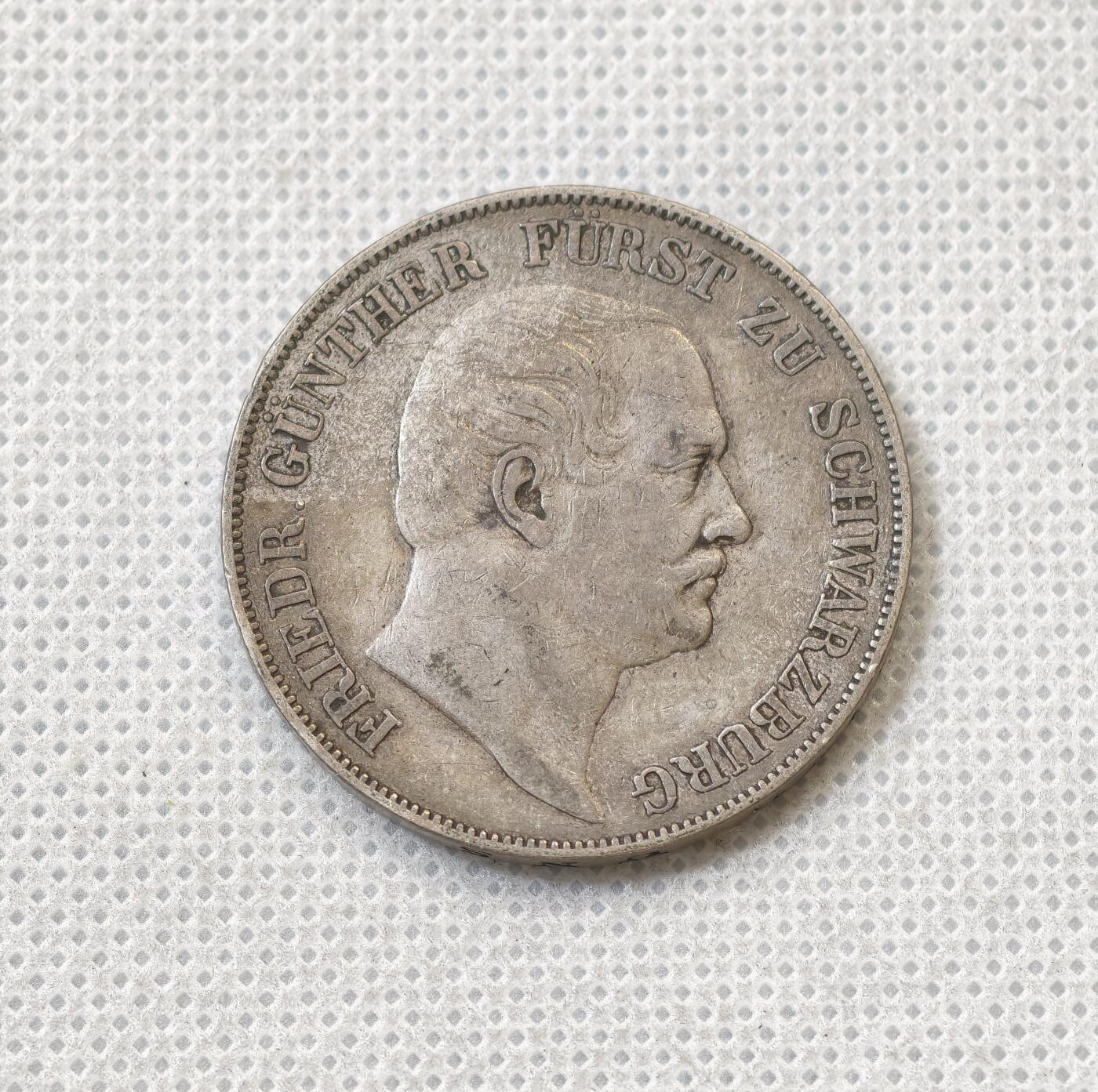 甄臻铺-世界币章拍卖（第56期），送拍享返佣金等优惠多多 德国 1862年 施瓦茨堡-鲁多尔施塔特 1泰勒 较少见的小邦泰勒 发行量仅47859枚 均匀的深色包浆 细节不错