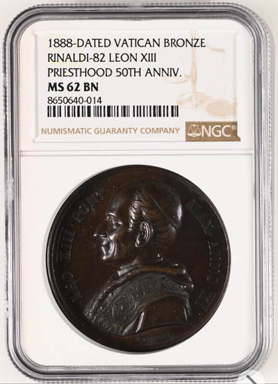 「木头集藏」“春启藏心”——章牌精品专场 -  E. BIANCHI～1888年梵蒂冈教皇利奥十三世担任神职五十周年纪念铜章，MS 62 BN。直径：44 mm，高浮雕刻画，细节丰富！1837年任神父。1843年，作为教皇格列高列十六世的全权代表，总领主教衔派驻布鲁塞尔，对欧洲的工业化和议会制度有所了解。1846年在佩鲁贾教区任主教。1853年任枢机主教，1877年前往教廷，任事务长，开放梵蒂冈珍藏，鼓励研究圣经。1878年2月任教皇。