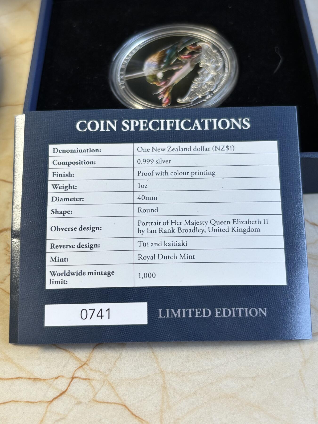 第195期拍卖 新西兰2021年自然奇观系列图伊鸟彩色1盎司银币，999银，发行1000枚