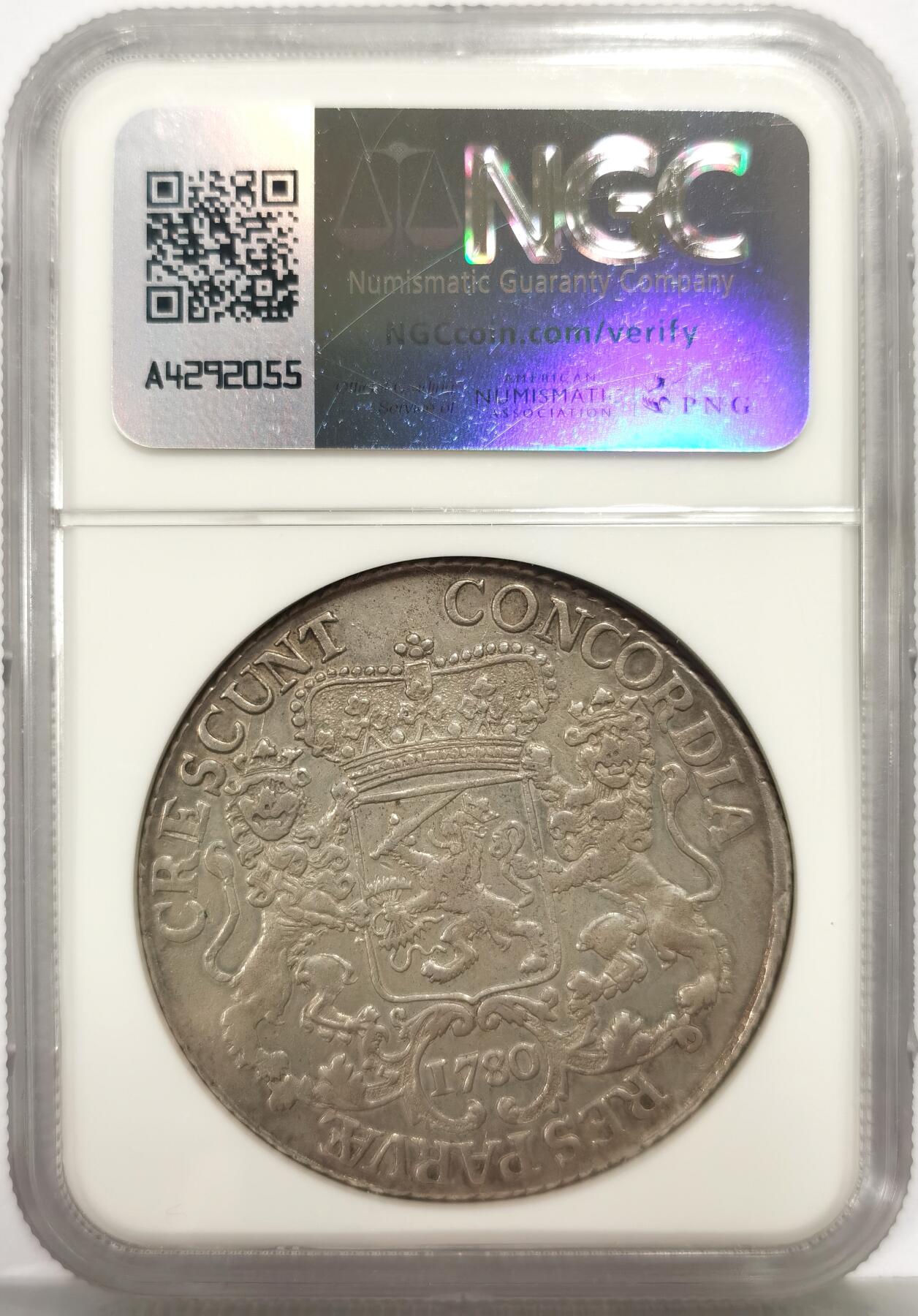 博洋堂“芳菲春韵”3月精品大拍专场暨第166期（全场包邮） NGC XF40 荷兰1780/77年1杜卡特马剑大银币，稀少的西弗里斯兰省+稀少的骑字版本，打制深峻，原味银光，正面骑士、字母非常清晰，背面狮子栩栩如生，整枚币无弱打，有望博更高分。