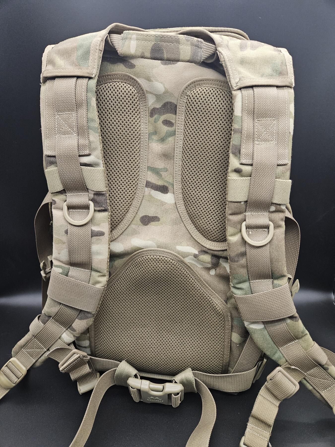 0元起拍勋章 第342期 咸鱼国勋章拍卖专场 3月29日（周日）下午6：00开始 马盖先x7 战术双肩包 无破损污渍