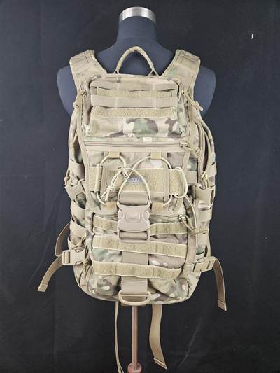 0元起拍勋章 第342期 咸鱼国勋章拍卖专场 3月29日（周日）下午6：00开始 - 马盖先x7 战术双肩包 无破损污渍