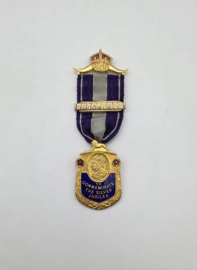 共济会拍卖专场 - 共济会-1935年英国国王皇家乔治五世登基纪念勋章