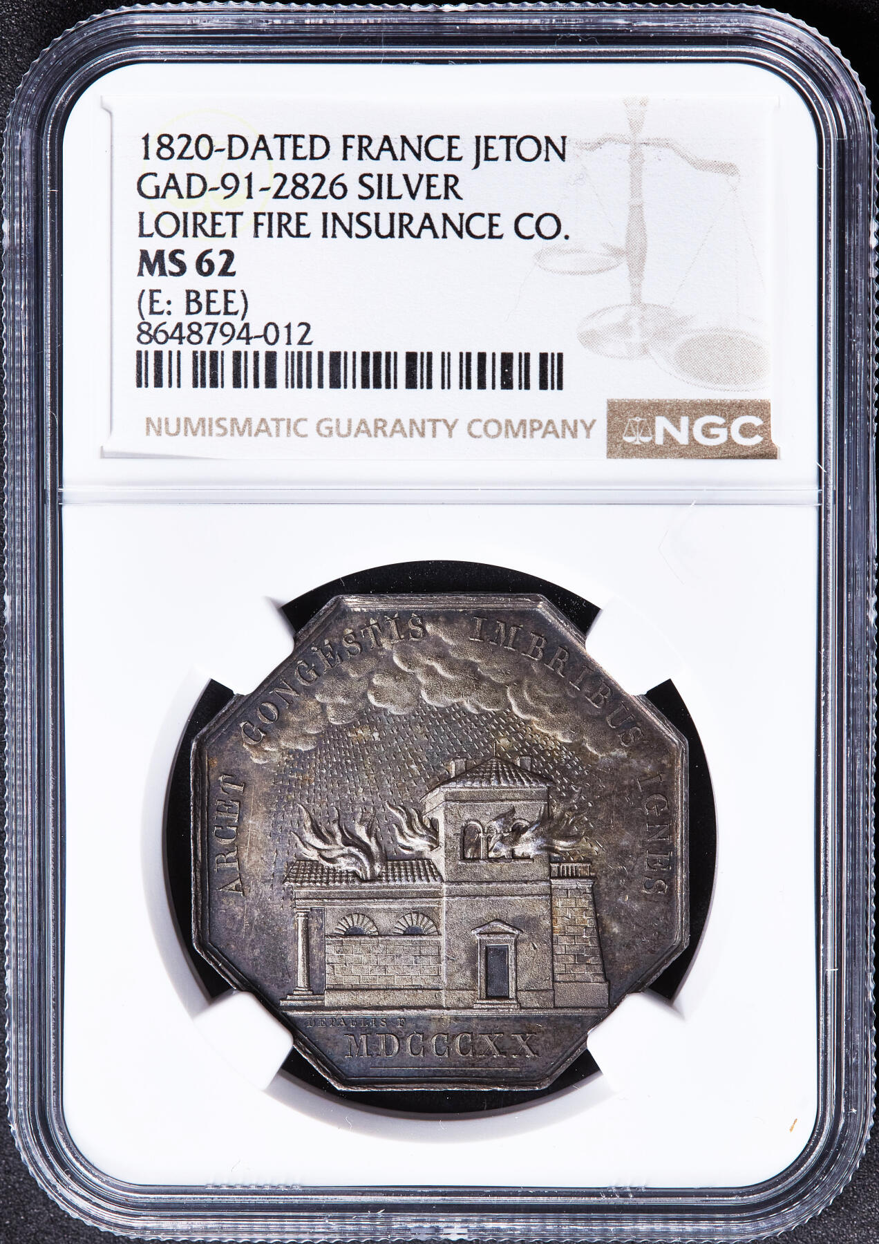 【俄甄集藏】2026年(050)04-01星期三 晚 19:30 全场包邮 法国1820年卢瓦雷省火灾保险公司银质八角代用币章，NGC MS62，酱彩包浆，稀少品种，蜜蜂铭