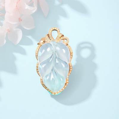 碧月说宝 君子怀瑾·当代和田玉清风专场(五) - 18K金镶钻冰种翡翠叶子吊坠