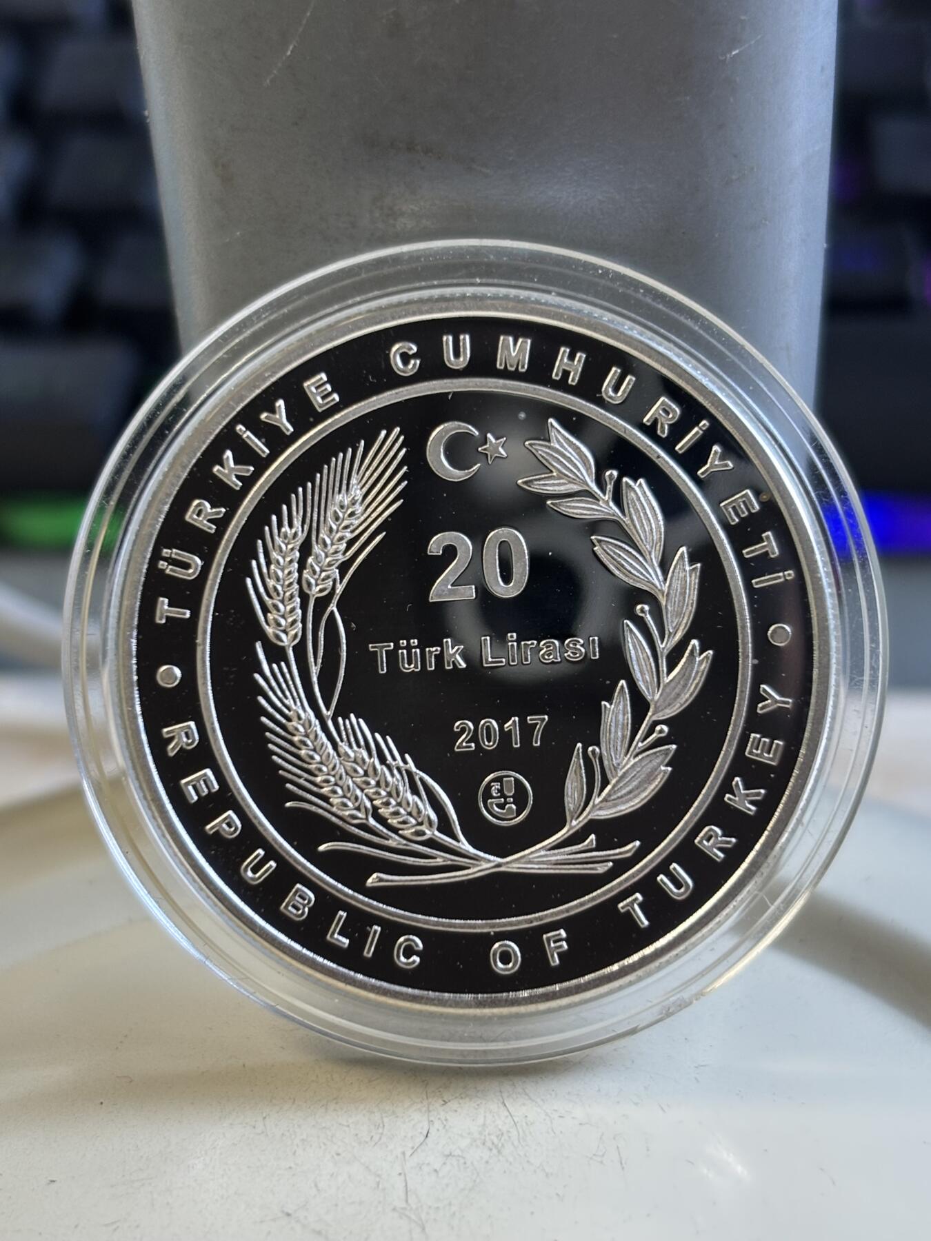 第195期拍卖 土耳其2017年小丑1盎司纪念银币，925银，发行2000枚，有小氧化点