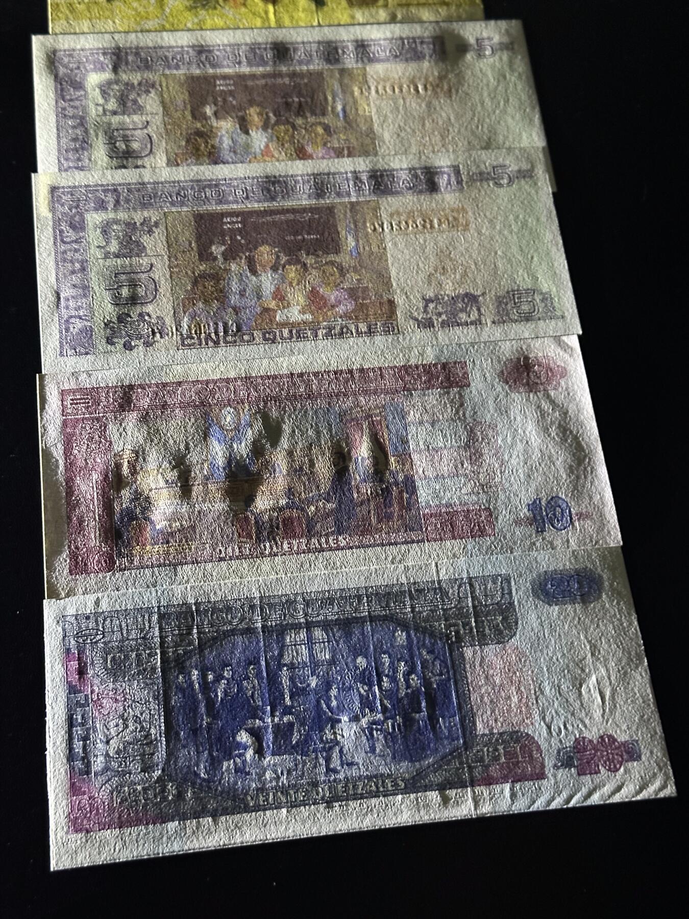 《外钞收藏家》第六百二十一期（精选场）（长期征集拍品、欢迎藏友们联系合作） 巴西20里亚尔AU+危地马拉5-20面额4张全新（10有潮斑）