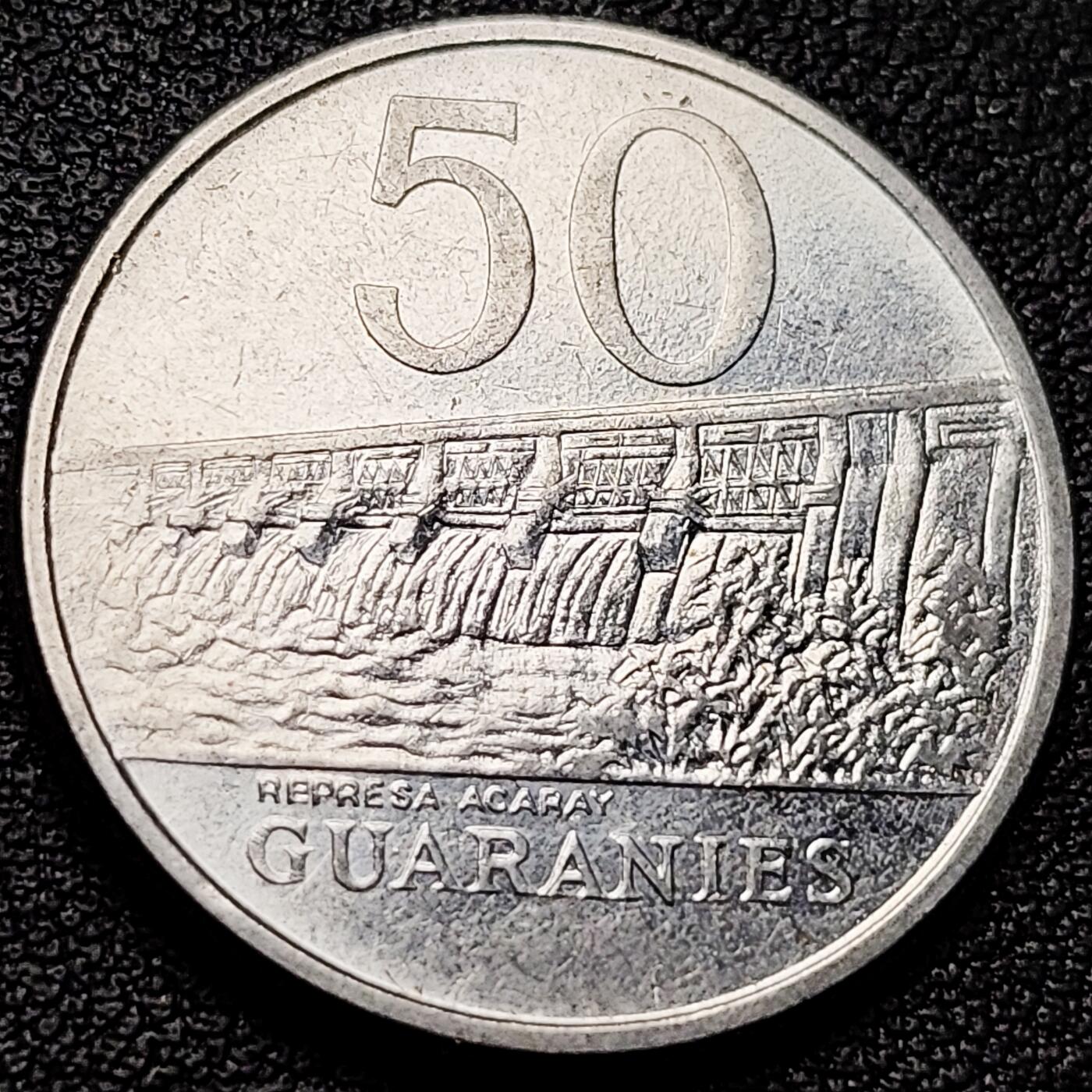 泉币菌-第216场-拍品多 请提前出价 原光美品 1980年 大版 巴拉圭50瓜拉尼硬币 埃斯蒂将军 阿卡雷水电大大壩 