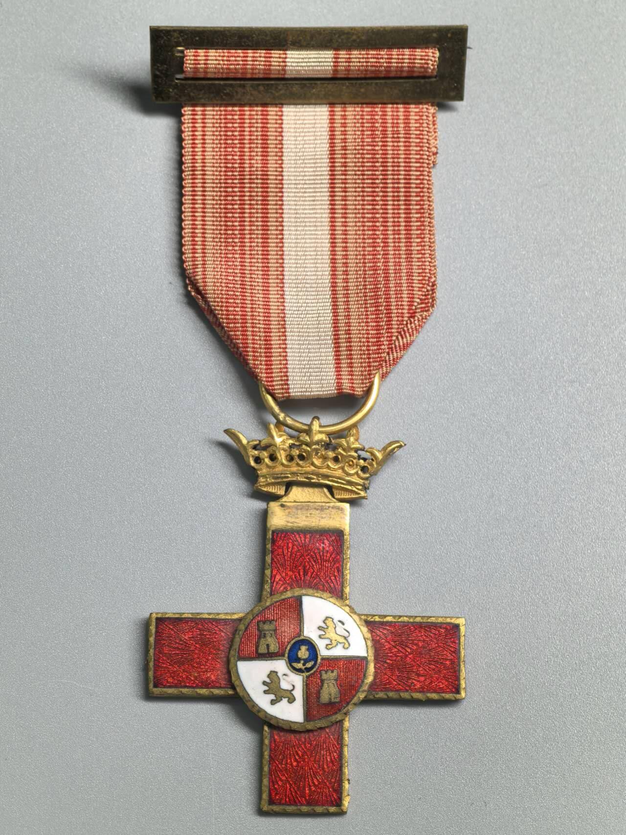 小驴勋章奖章收藏3月28日周六晚六点拍卖（珍爱和平，收藏战争，铭记历史，勿忘国耻，忠党爱国。有偿代拍，送拍规则在简介最后，参拍须阅读规则后再参拍，关系到运费包装发货时效真假辨别等关键信息，拍卖时不再发原图，看大图店主微信码在拍卖店铺介绍里）