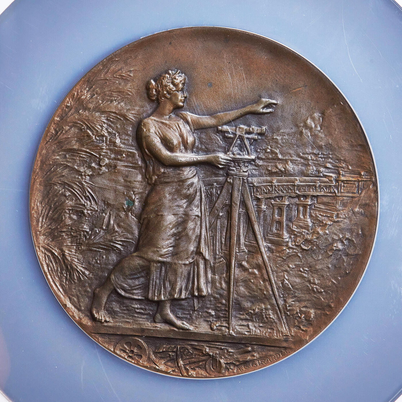 【俄甄集藏】2026年(050)04-01星期三 晚 19:30 全场包邮 巴西1922年纪念独立100周年系列-里约热内卢国际工程学博览会大铜章，NGC MS63，巧克力包浆，设计精美，直径：63mm，重98克，稀少品种