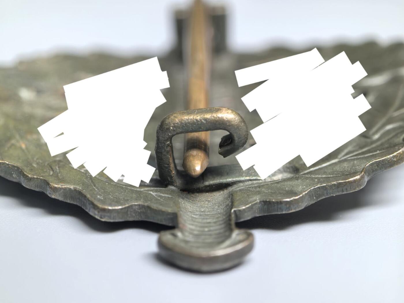 小驴勋章奖章收藏3月28日周六晚六点拍卖（珍爱和平，收藏战争，铭记历史，勿忘国耻，忠党爱国。有偿代拍，送拍规则在简介最后，参拍须阅读规则后再参拍，关系到运费包装发货时效真假辨别等关键信息，拍卖时不再发原图，看大图店主微信码在拍卖店铺介绍里） 得三SA铜级体能奖章，背打BERG & NOLTE， LÜDENSCHEID厂标（B&NL），磁性金属镀铜章体铜质别杆组合，佩戴品相