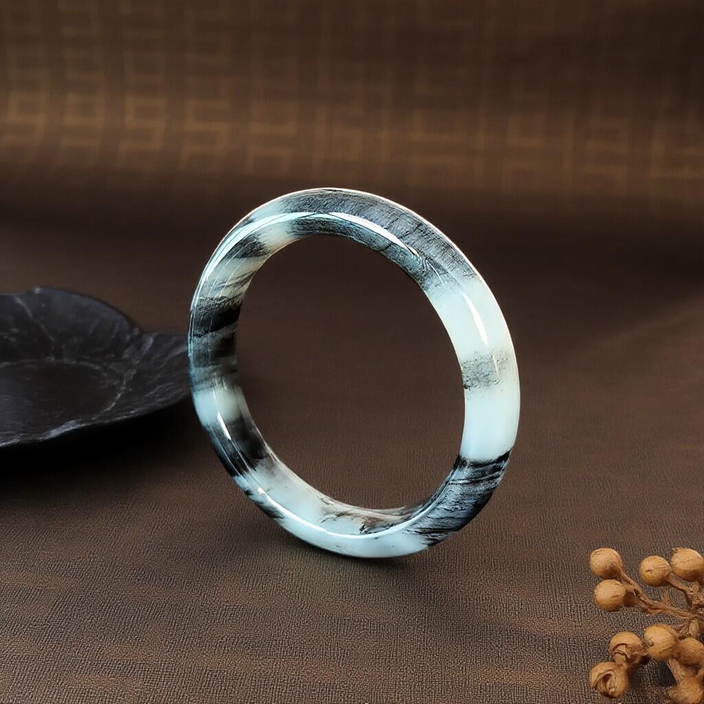 碧月说宝 君子怀瑾·当代和田玉清风专场(五) 新疆和田玉于田料手镯