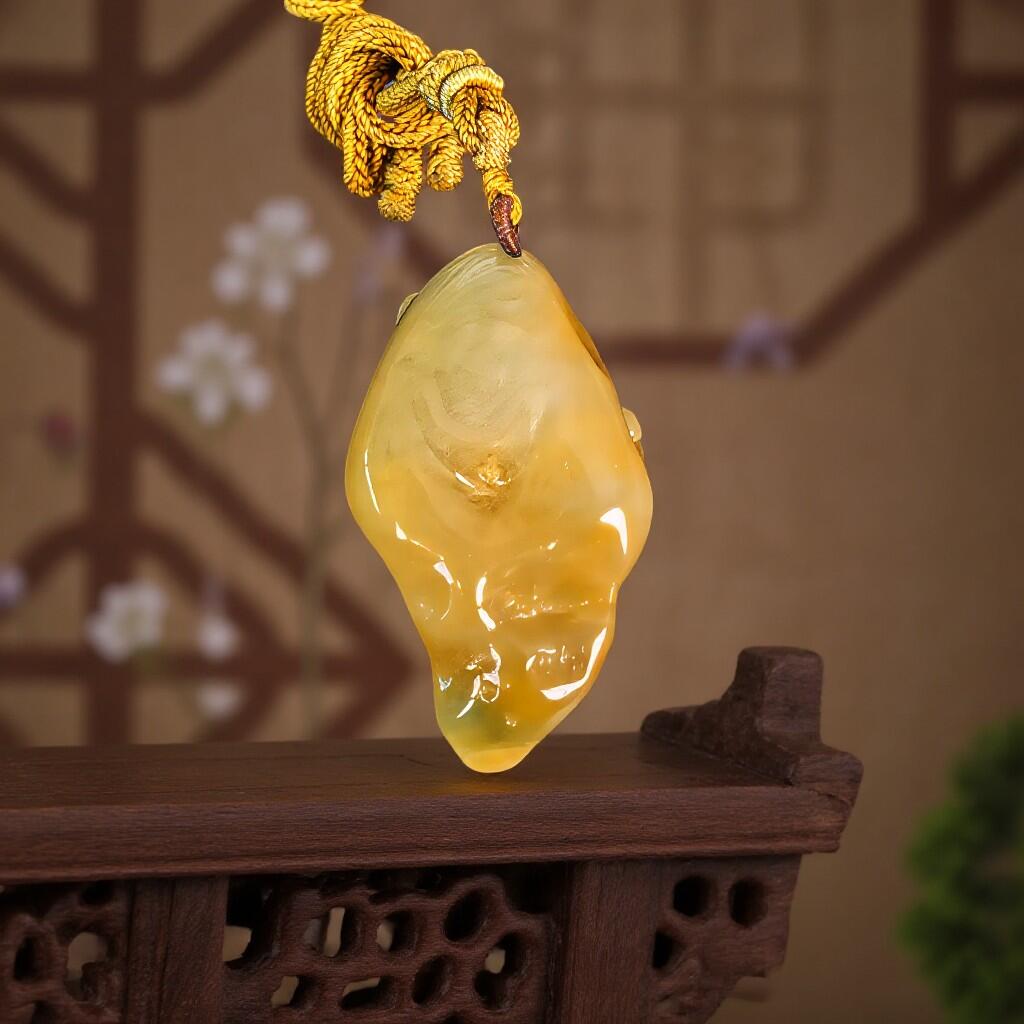 碧月说宝 君子怀瑾·当代和田玉清风专场(六) 冰种翡翠黄财神吊坠