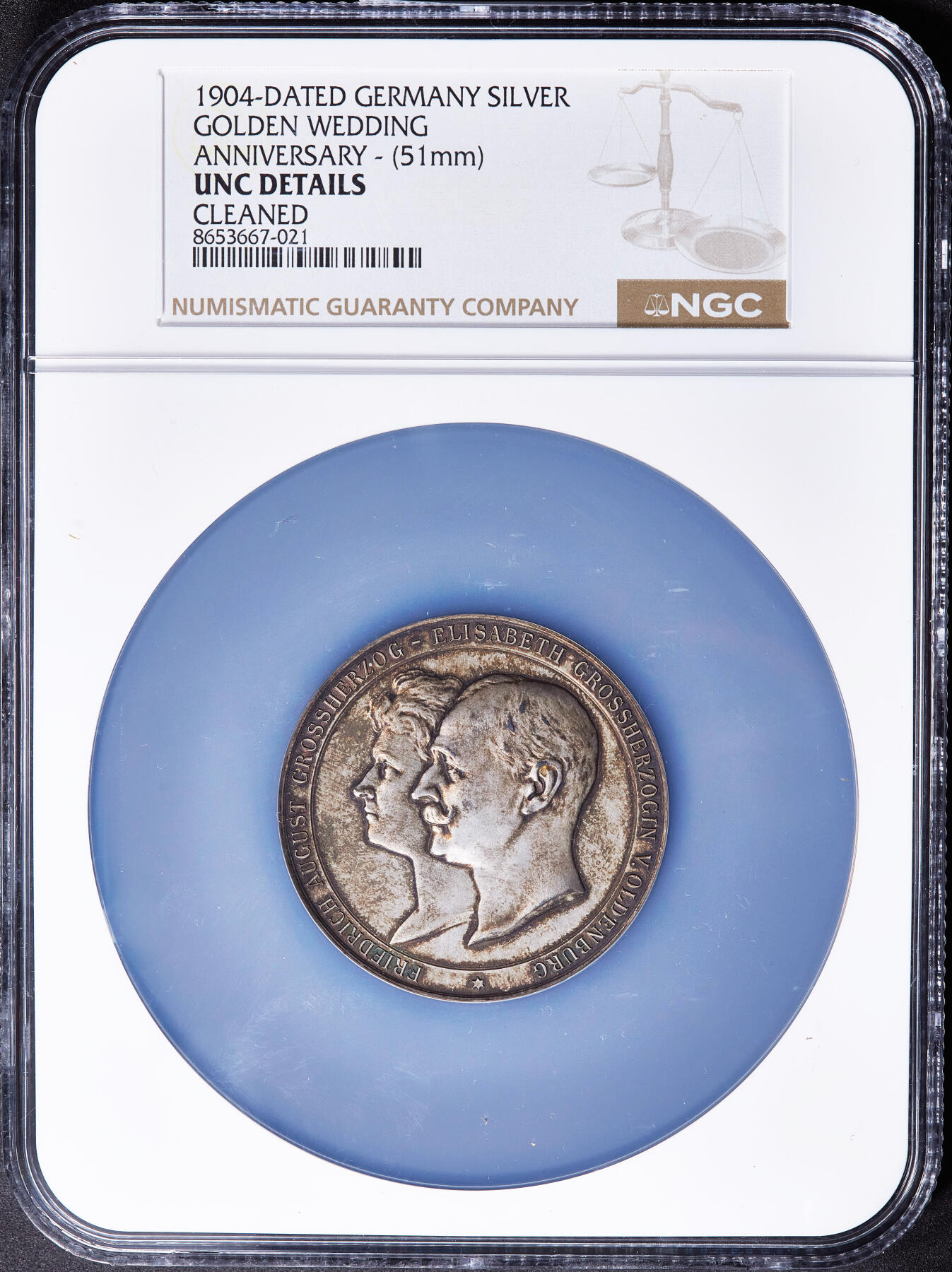【俄甄集藏】2026年(050)04-01星期三 晚 19:30 全场包邮 德国奥尔登堡1904年弗里德里希·奥古斯特大公与普鲁士公主伊丽莎白金婚纪念大银章，NGC UNCD，直径：51mm，五彩包浆，名誉品种，背面为《诗篇》铭文