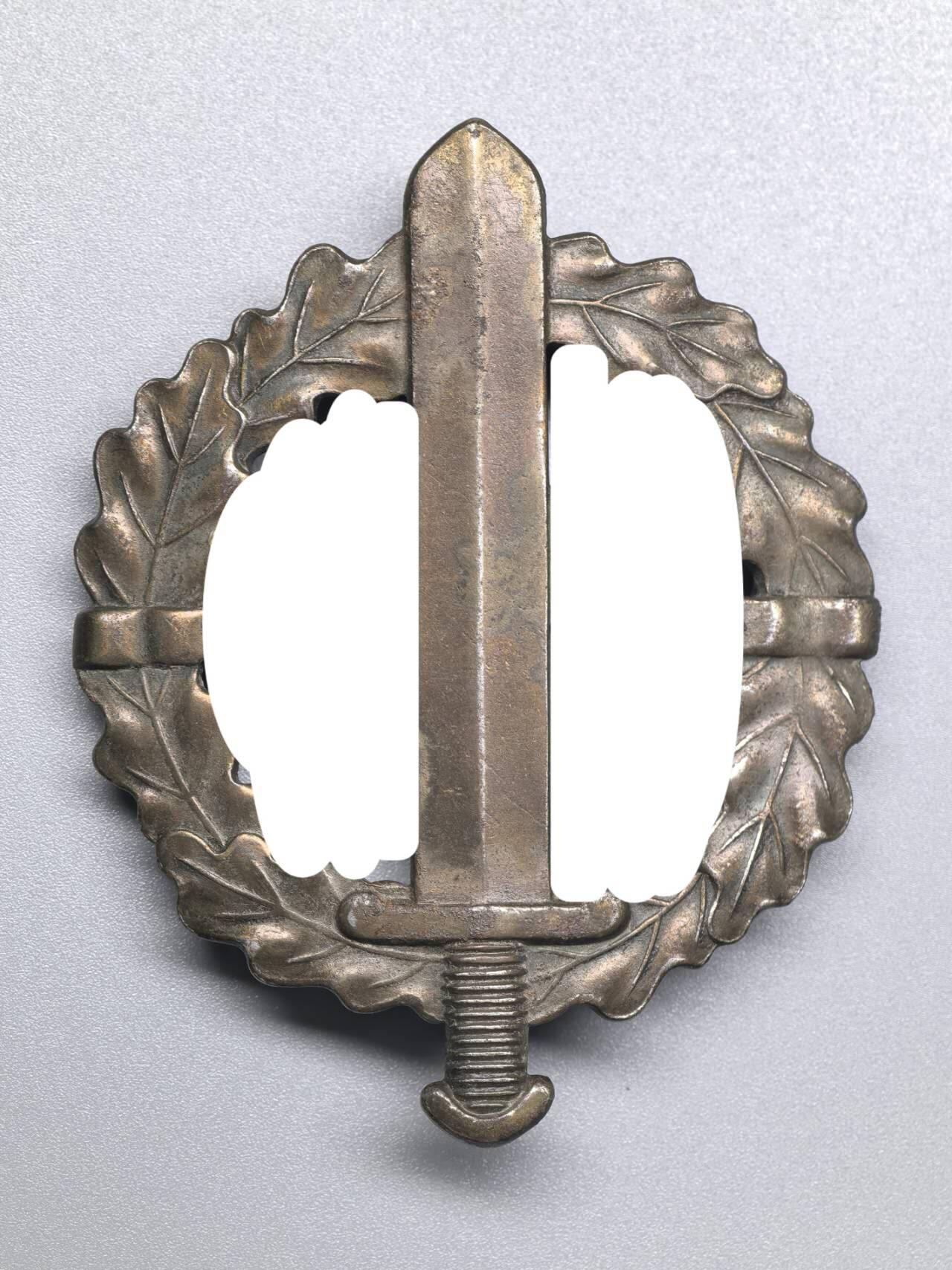 小驴勋章奖章收藏3月28日周六晚六点拍卖（珍爱和平，收藏战争，铭记历史，勿忘国耻，忠党爱国。有偿代拍，送拍规则在简介最后，参拍须阅读规则后再参拍，关系到运费包装发货时效真假辨别等关键信息，拍卖时不再发原图，看大图店主微信码在拍卖店铺介绍里） 得三SA铜级体能奖章，背打BERG & NOLTE， LÜDENSCHEID厂标（B&NL），磁性金属镀铜章体铜质别杆组合，佩戴品相