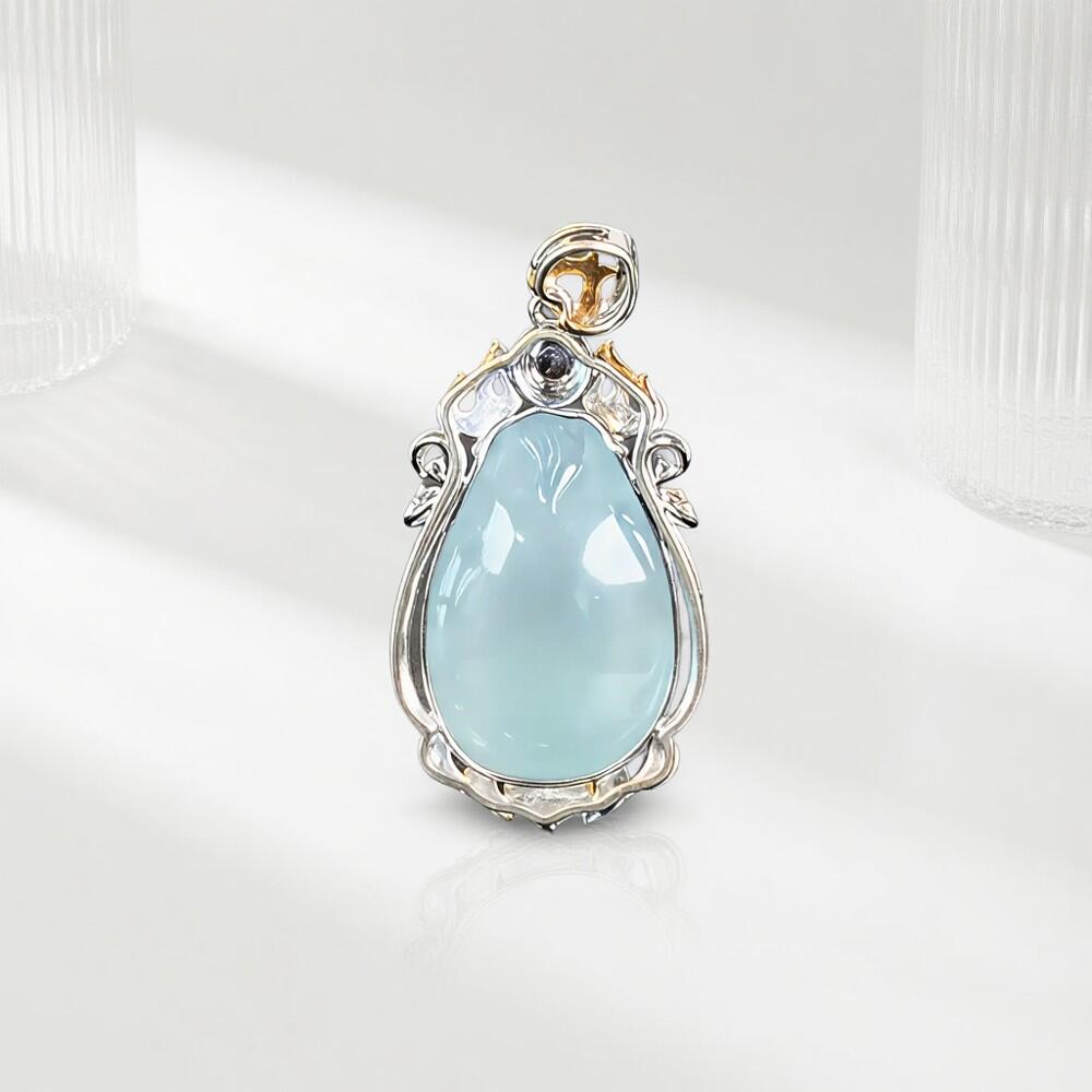 碧月说宝 君子怀瑾·当代和田玉清风专场(六) 18k镶钻白冰翡翠貔貅吊坠