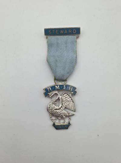 共济会拍卖专场 - 共济会-1973年皇家商船管家徽章