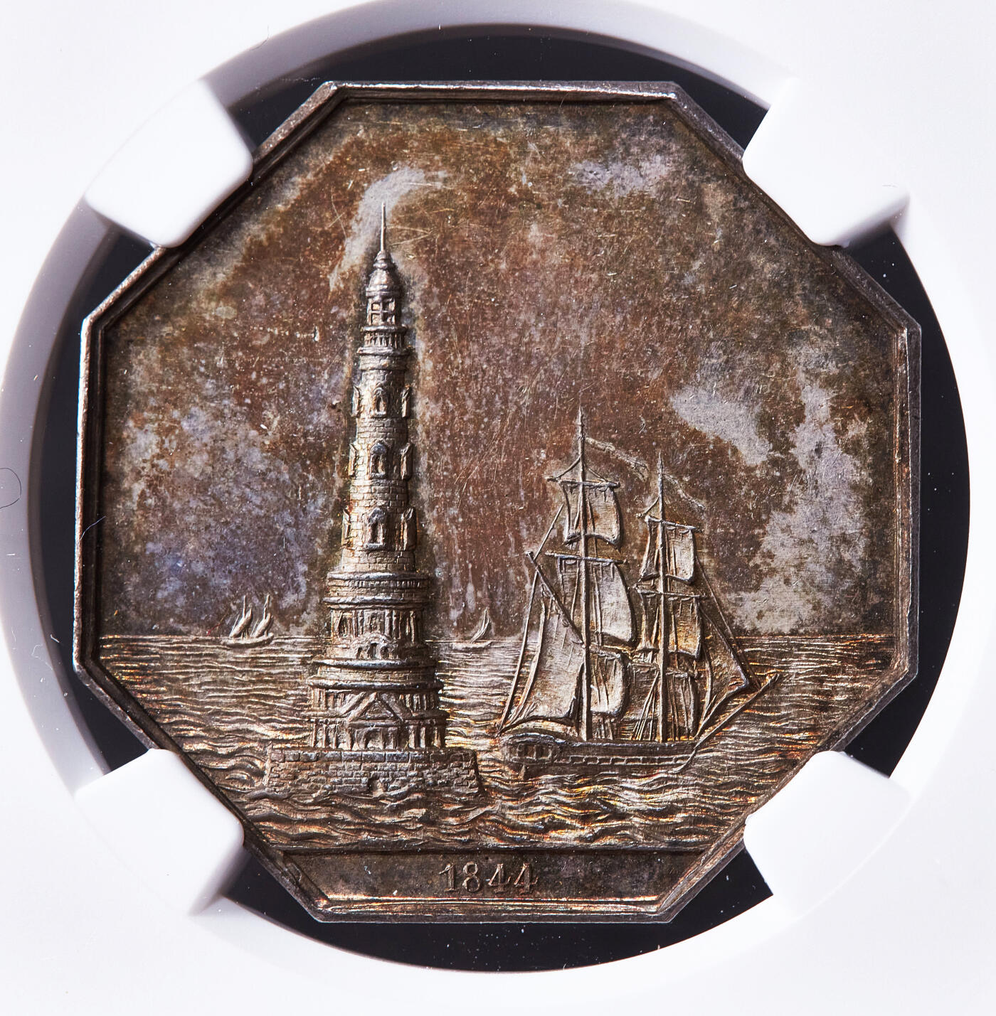 【俄甄集藏】2026年(050)04-01星期三 晚 19:30 全场包邮 法国1844年波尔多吉伦特海事安全协会八角银质代用币章，NGC MS62，原味包浆，名誉品种，手指铭
