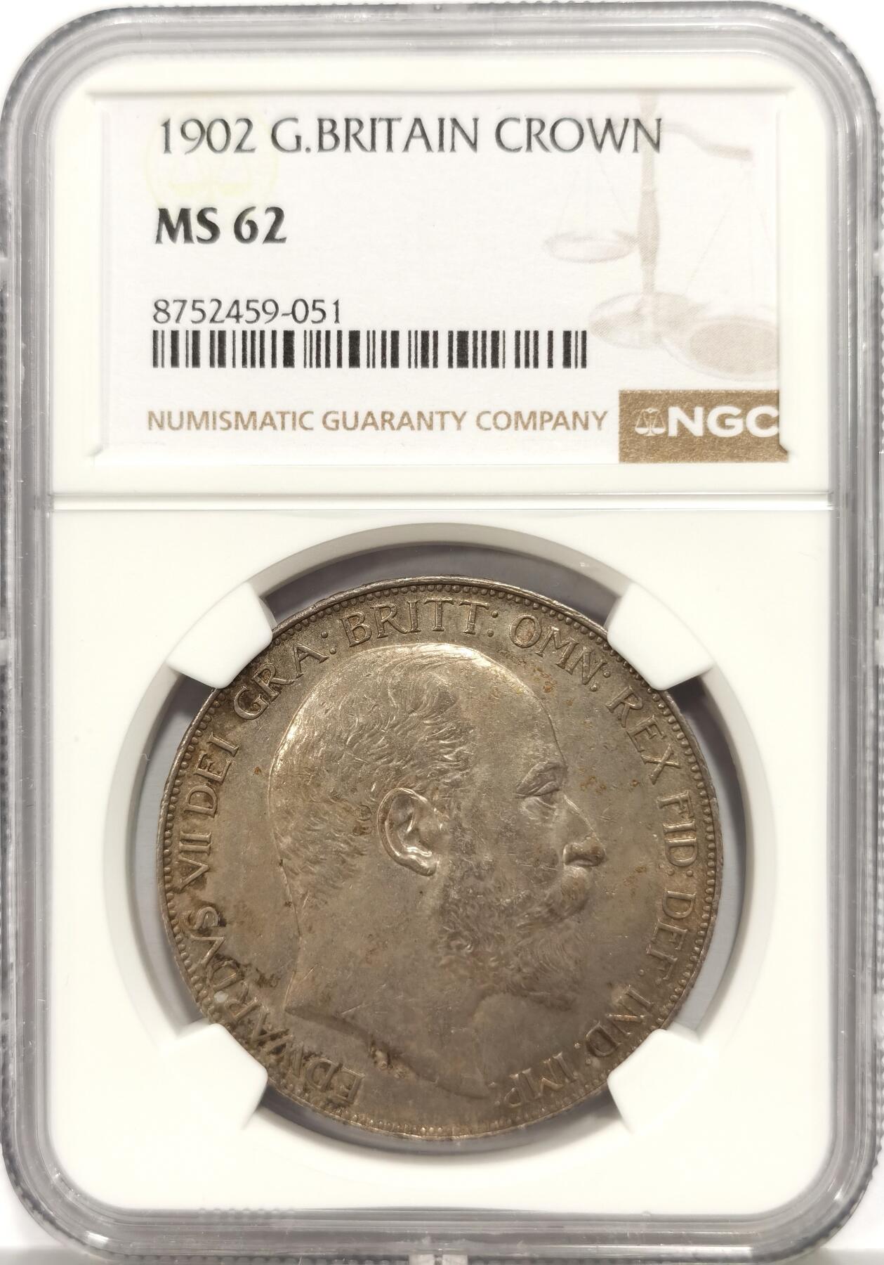 博洋堂“芳菲春韵”3月精品大拍专场暨第166期（全场包邮） NGC MS62 英国1902年爱德华七世马剑克朗银币，双面带着淡淡的英伦五彩包浆，底光犹在，人物发丝胡须高点具在，马剑面打制特别深俊，连马尾都根根分明，普制低评